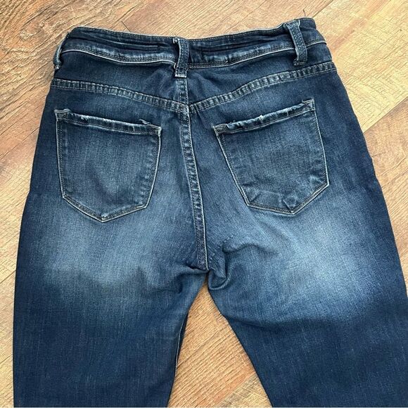 KanCan Sz W 7/ 27 Light Wash
Distressed Skinny Jeans 30" inseam
cut #5236 - Picture 6 of 12
